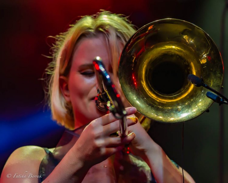 Marciac 2021 - Brooklyn Funk Essentials - Kool & The Gang - Photos @ Fatiha Berrak 21 2021-07-26-Brooklyn-Funk-Essentials_015