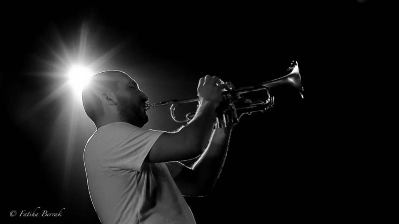 Marciac 2021 - Ibrahim Maalouf _ S3NS - Rolando Luna Trio & Guest - Photos @ Fatiha Berrak 13 2021-07-30-Ibrahim-Maalouf-_-S3NS_005