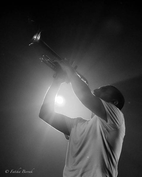 Marciac 2021 - Ibrahim Maalouf _ S3NS - Rolando Luna Trio & Guest - Photos @ Fatiha Berrak 38 2021-07-30-Ibrahim-Maalouf-_-S3NS_033