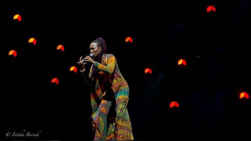 Marciac 2021 - Leyla McCalla _The Capitalist Blues - Lisa Simone's Wonderful Tour - Photos @ Fatiha Berrak 22 2021-07-22021-07-29-Lisa-Simone-s-Wonderful-Tour_002