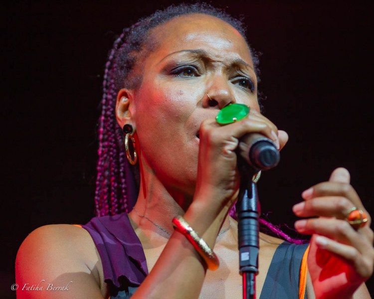 Marciac 2021 - Leyla McCalla _The Capitalist Blues - Lisa Simone's Wonderful Tour - Photos @ Fatiha Berrak 17 2021-07-22021-07-29-Lisa-Simone-s-Wonderful-Tour_026